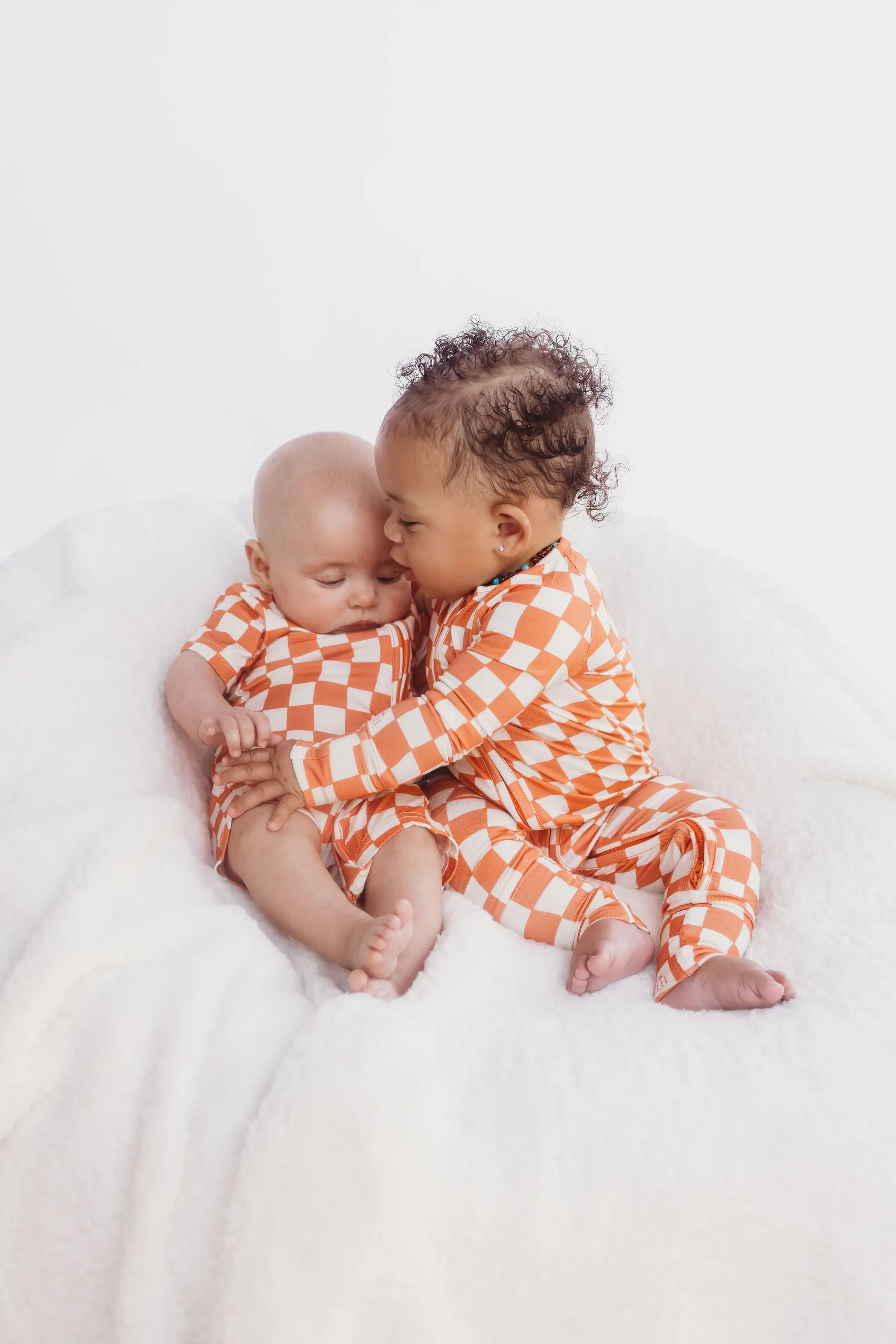 𝐒𝐀𝐋𝐄! 𝟓𝟎% 𝐎𝐅𝐅! Bamboo Baby Pajamas - Double Zipper - Longies - Checkers