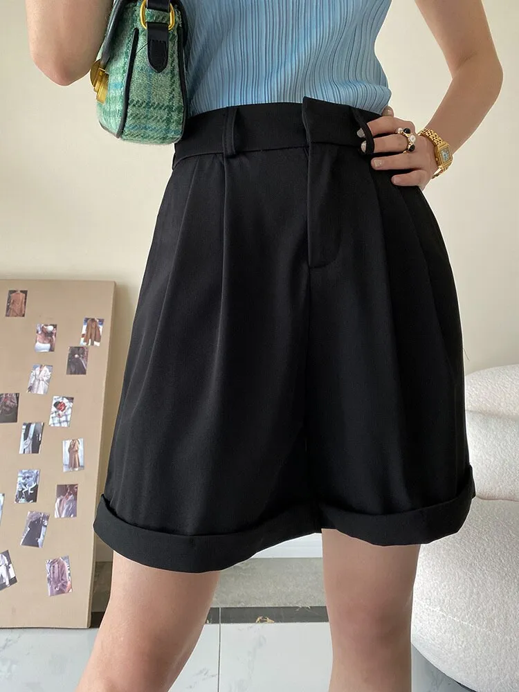 Pleated High Waist Loose Fit Short